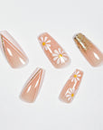 Afternoon Daisy Press on Nails
