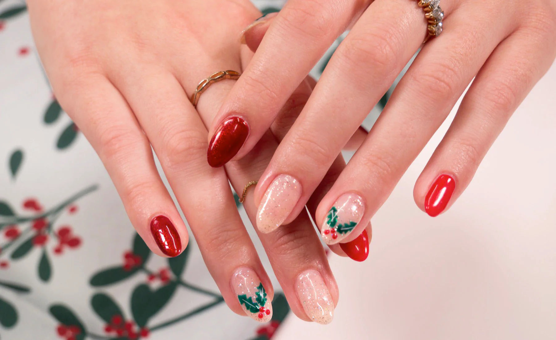 Top 10 Christmas Nail Trends for 2024