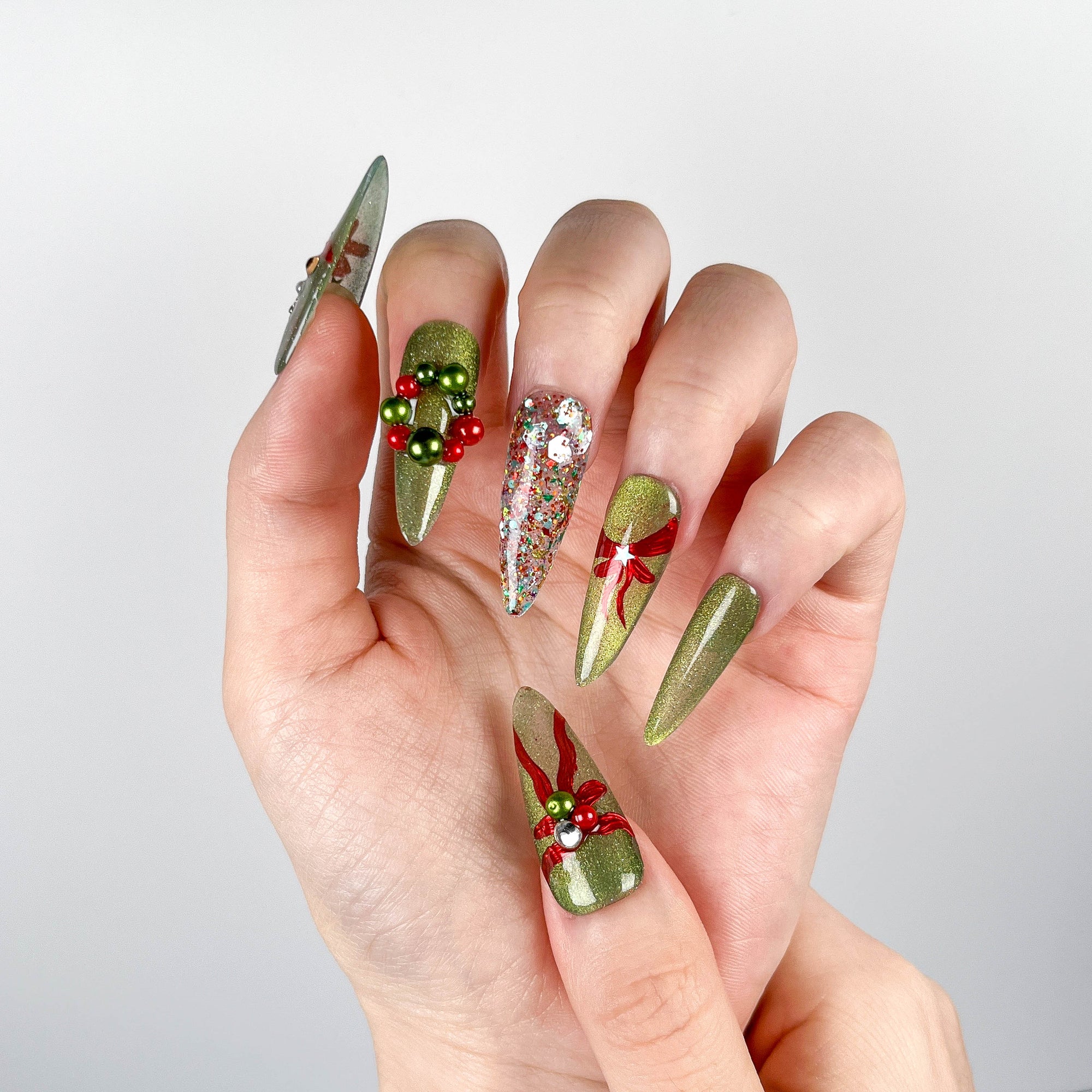 Glistening Greenery Press on Nails