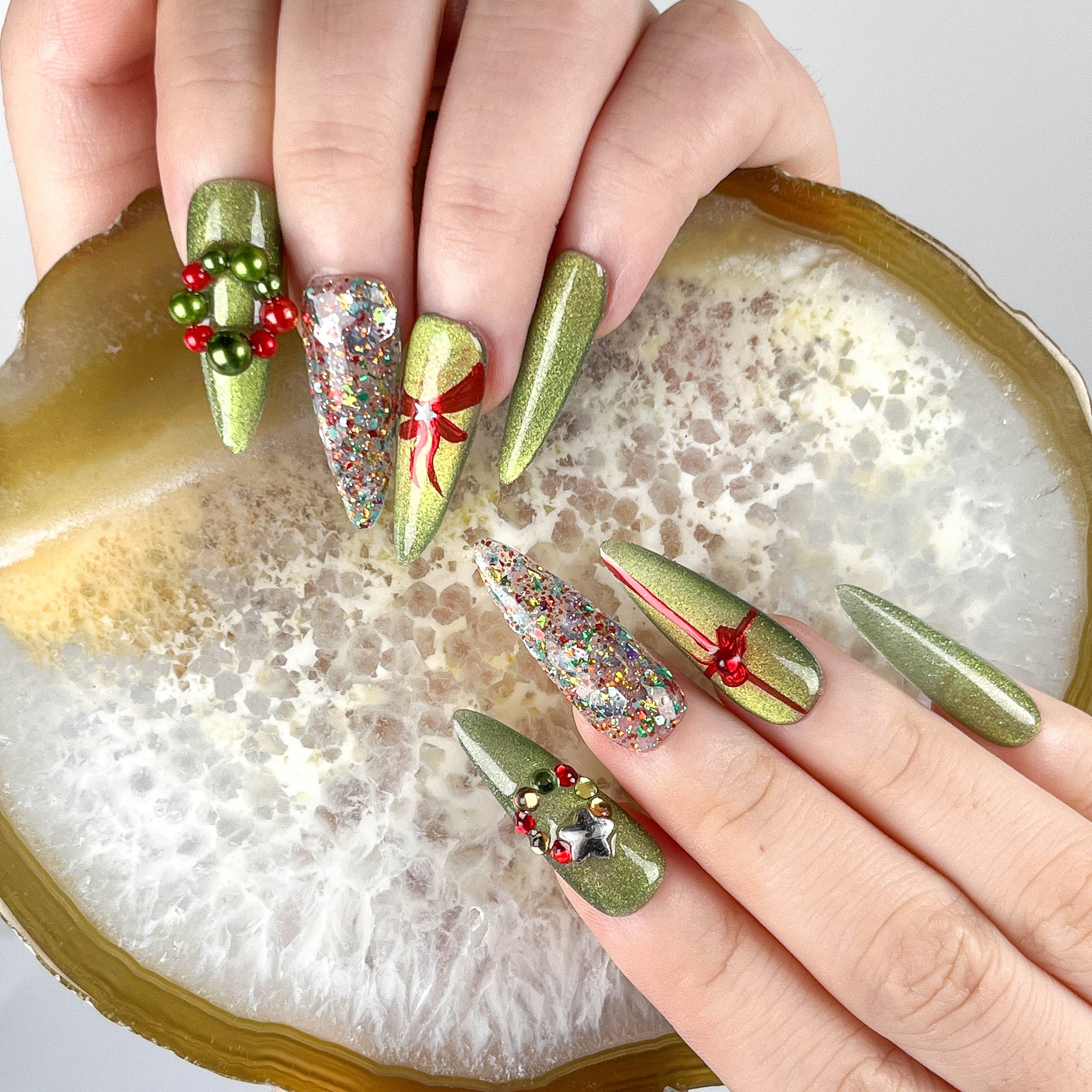 Glistening Greenery Press on Nails